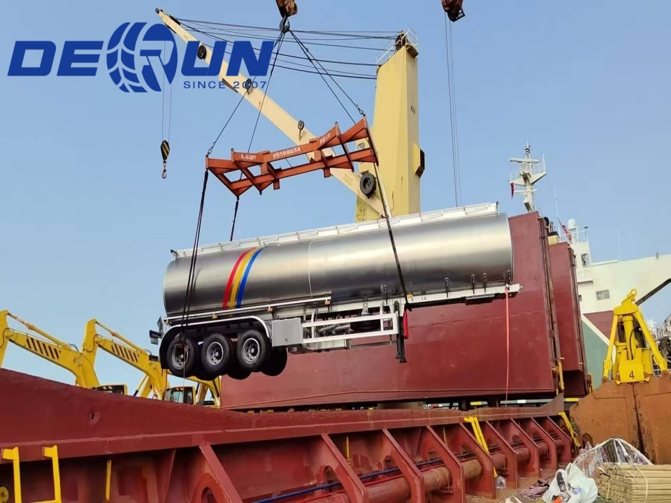 Derun Three-Axle aluminiumlegering Oljetank semitrailer skickas till Argentina