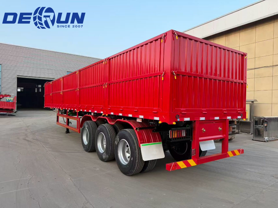 Tre semitrailers kommer att skeppas till Sudan.