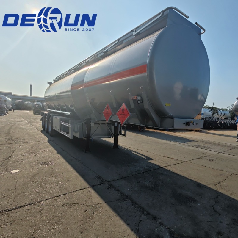 China Factory 3 Axle 45CBM 3 Fack i rostfritt stål Oil Tank Semi Trailer